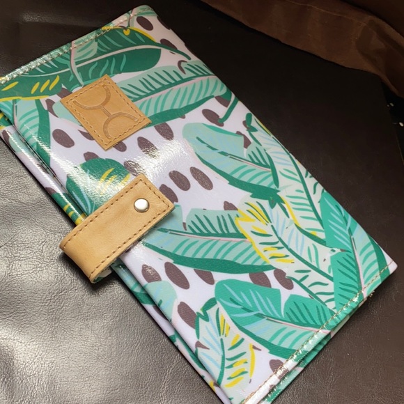 Thandana Handbags - Thandana clutch
